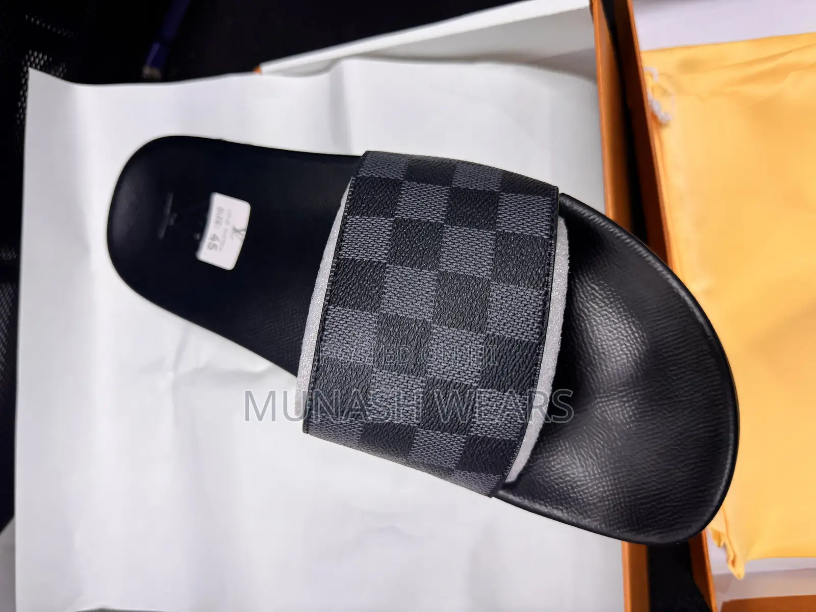 Louis Vuitton Slide 40-46 Black