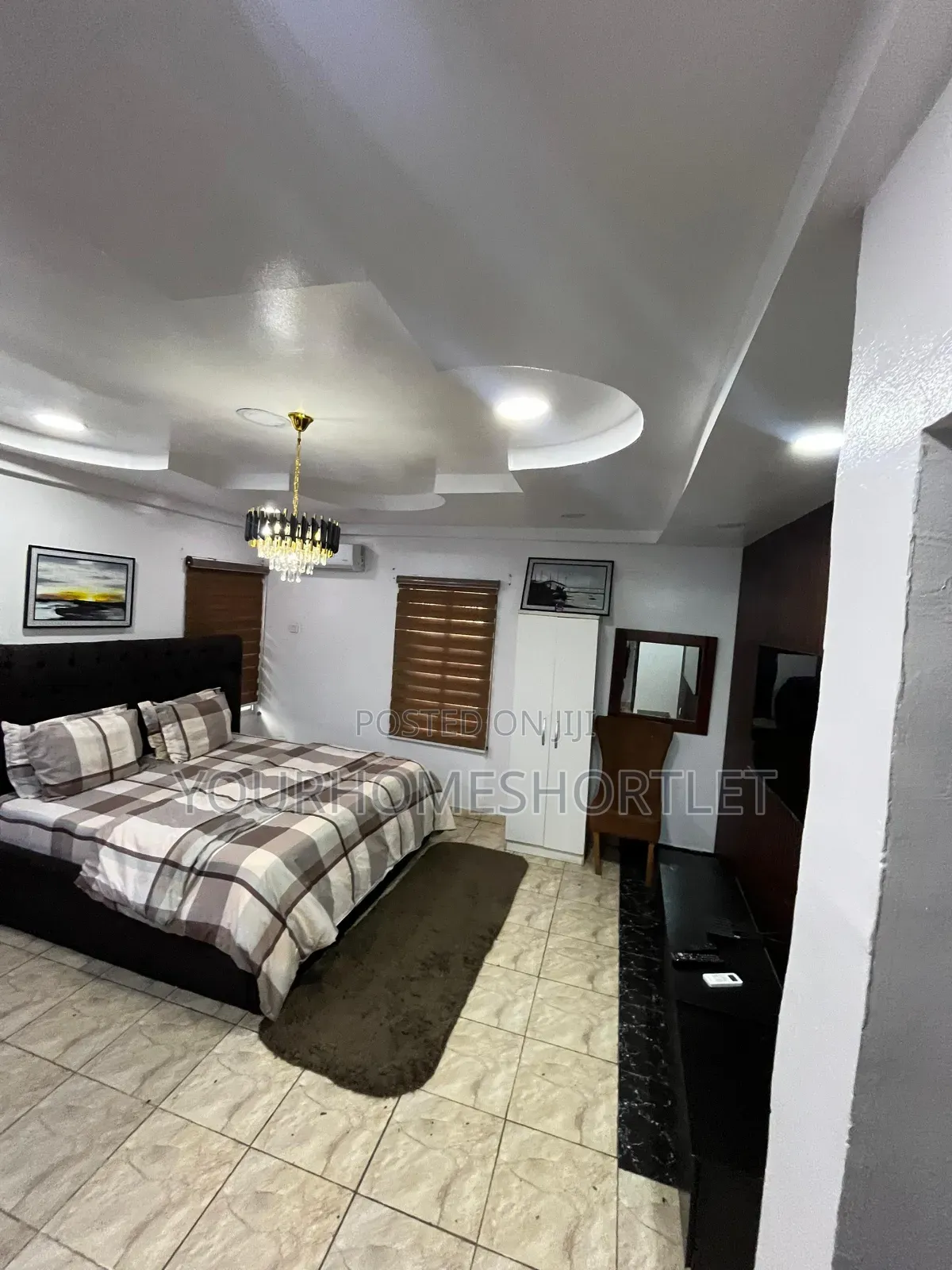 Spacious Luxury Studio Apartment for Weekly/ Monthly