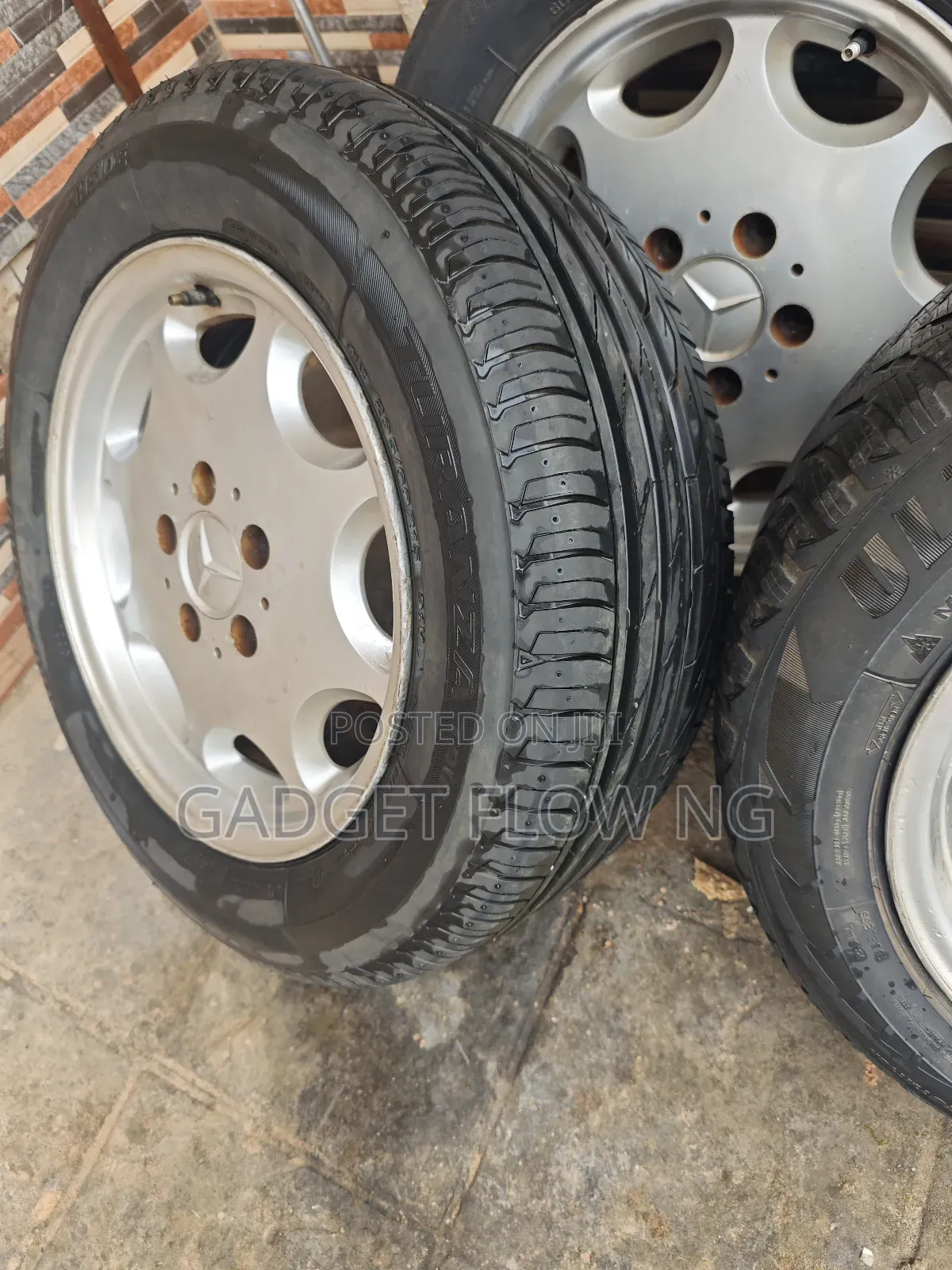 15" W202 C Class Rims and Tyre