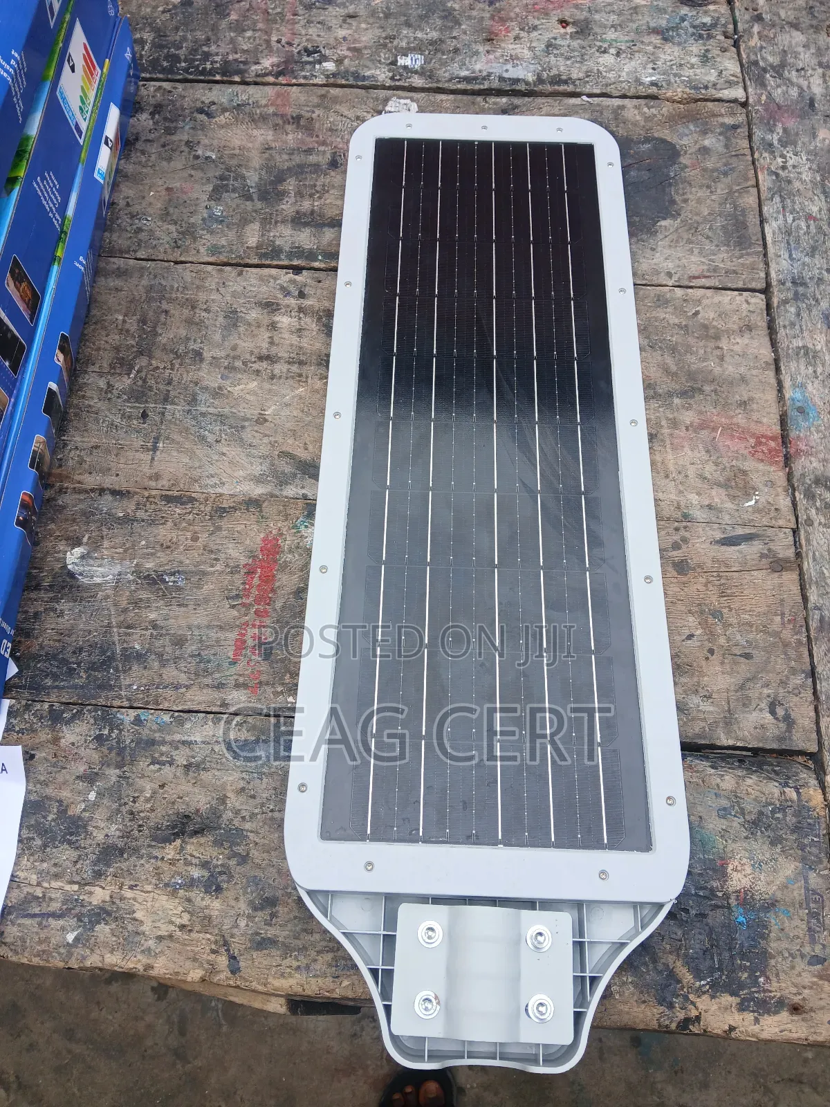 12eyes Solar Street Light