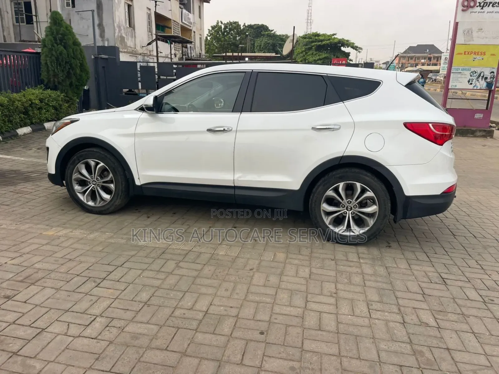 Hyundai Santa Fe Limited 4dr SUV AWD (3.3L 6cyl 6A) 2014 White