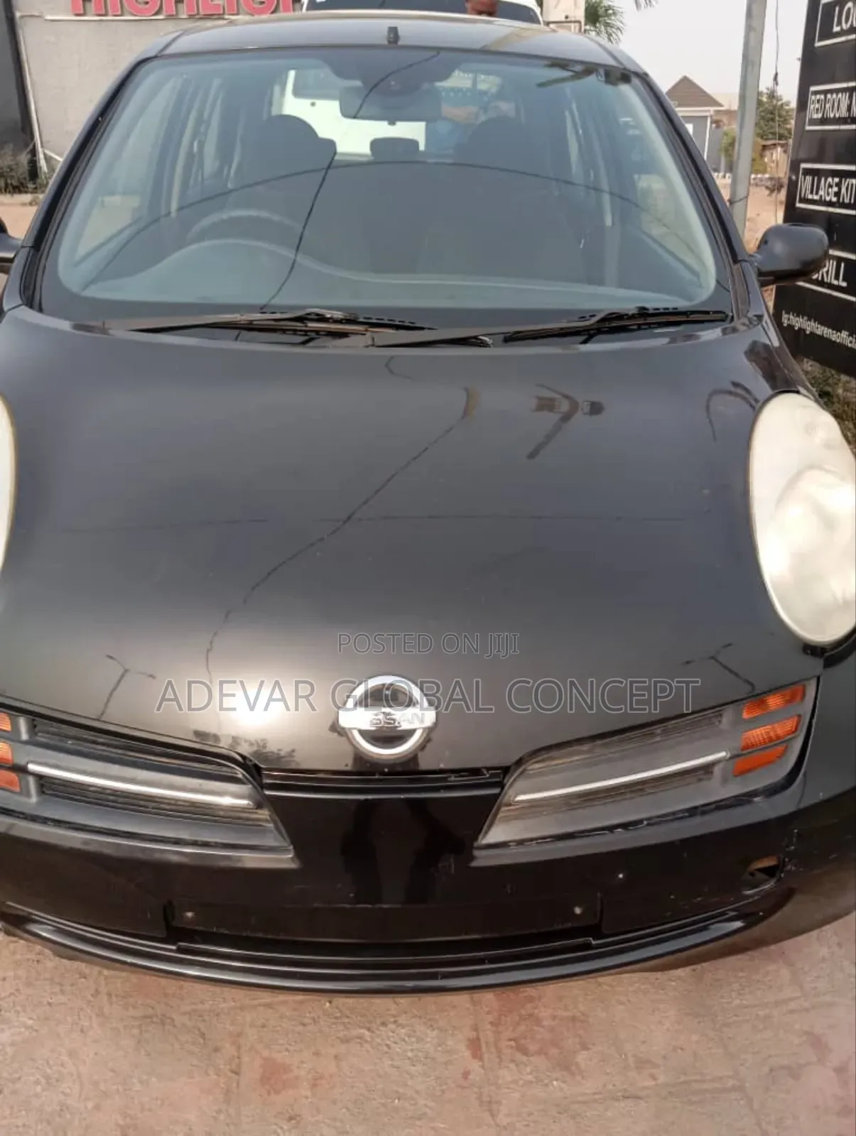 Nissan Micra 2000 Black