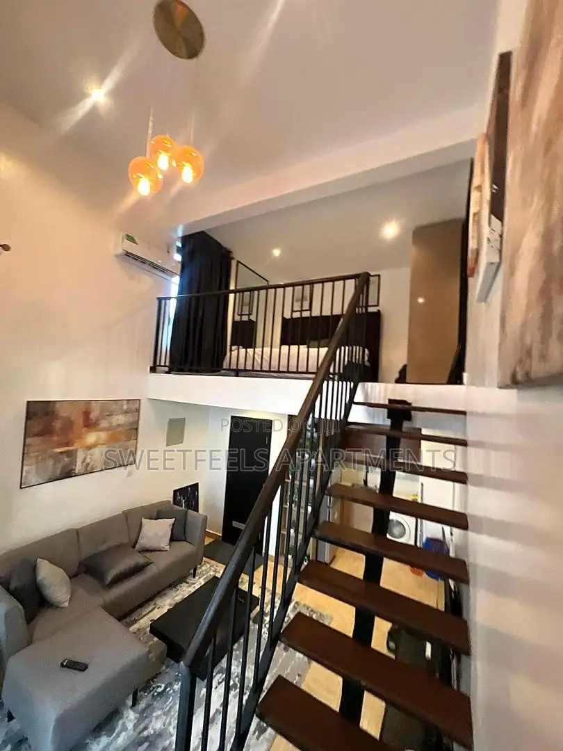 Cozy Studio Loft Apartment