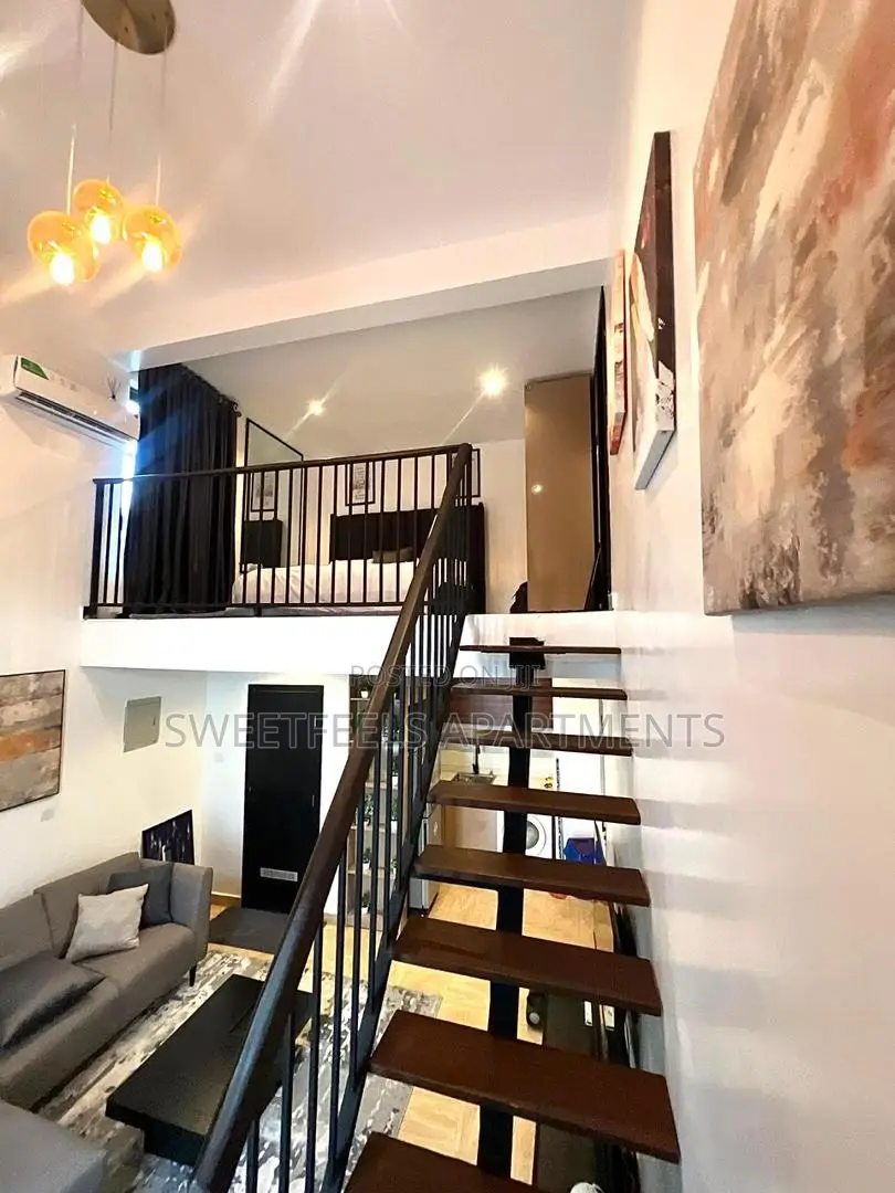 Cozy Studio Loft Apartment