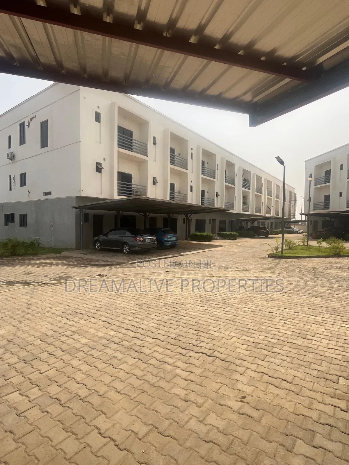 4bdrm Duplex in Jahi for sale