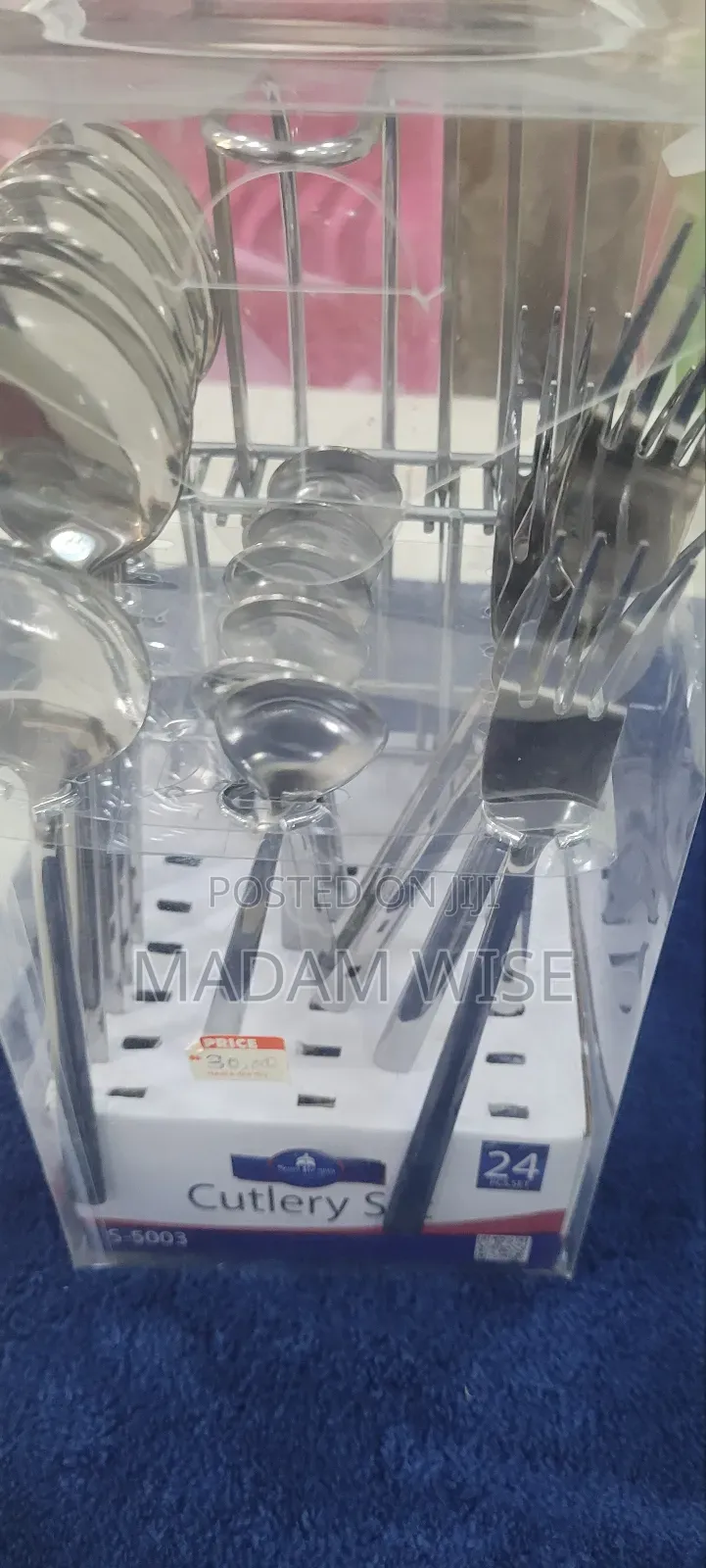 Cutlery Set . 24 Pieces