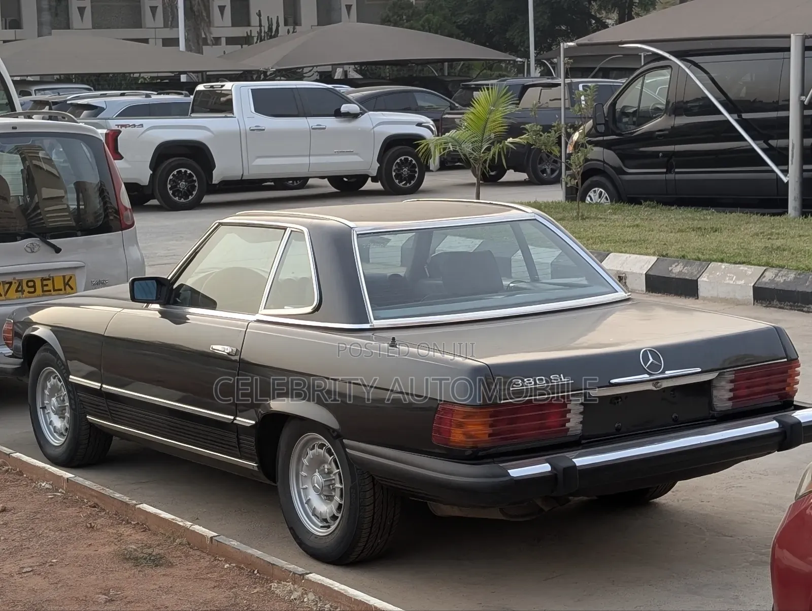 Mercedes-Benz SL-Class 1985 Black