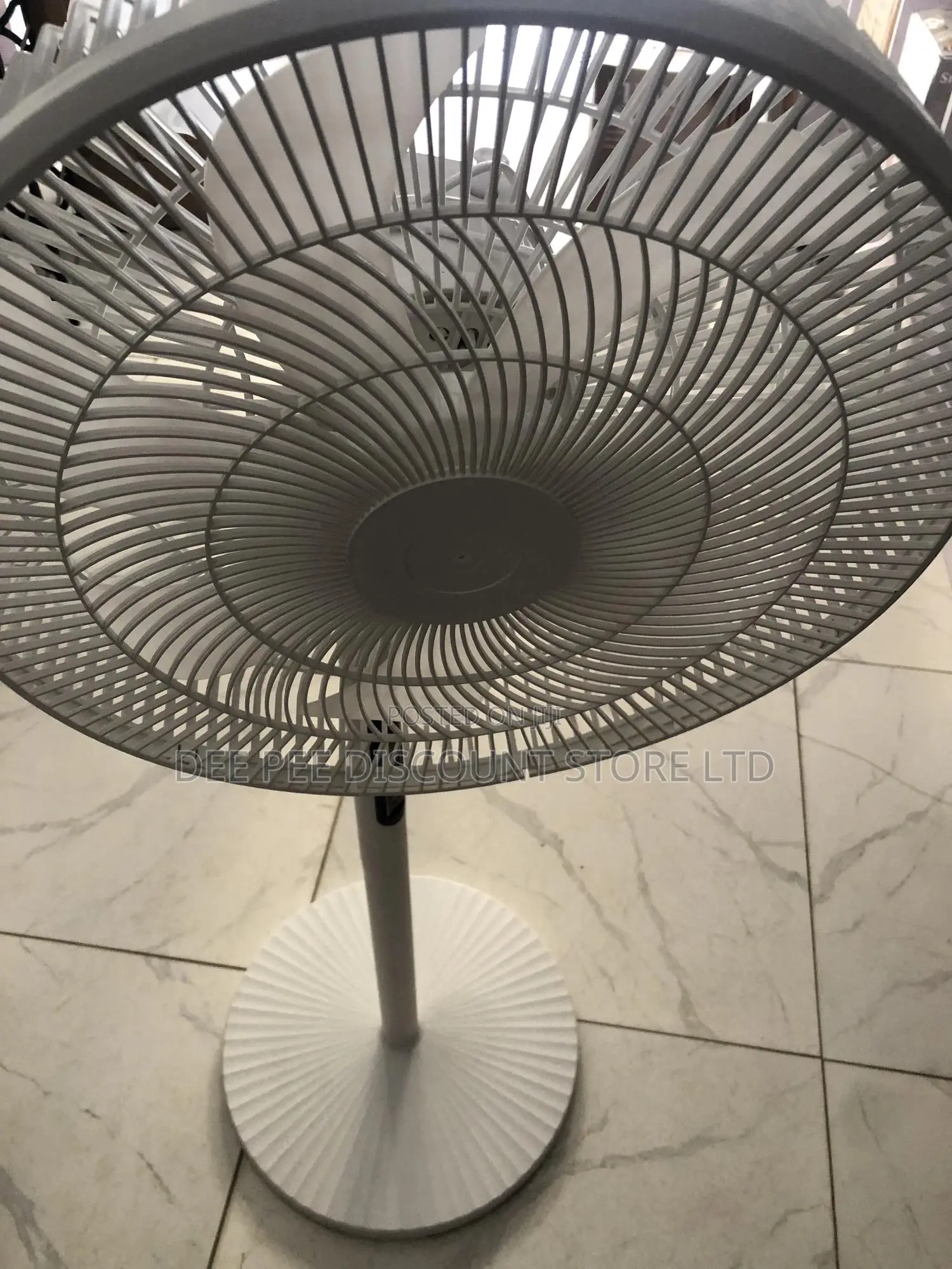 Electric Standing Fan With Remote