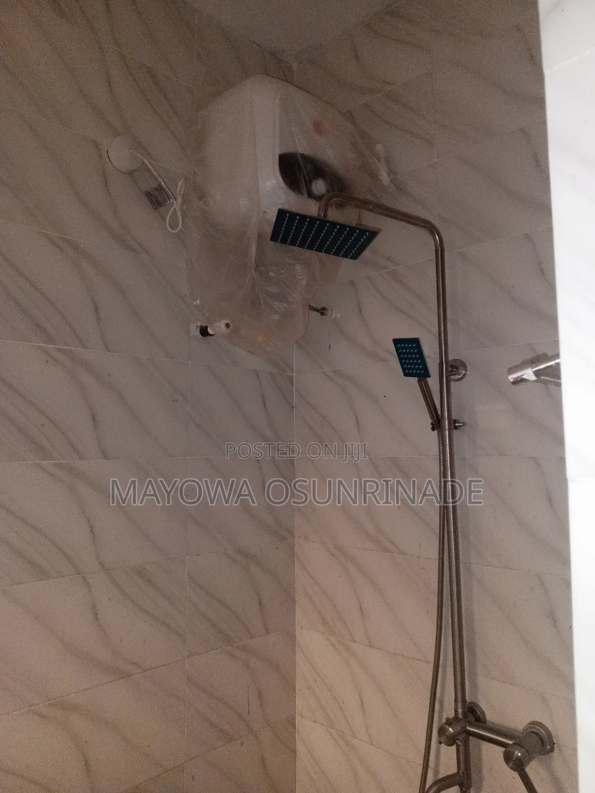 2bdrm Apartment in Ologuneru for rent