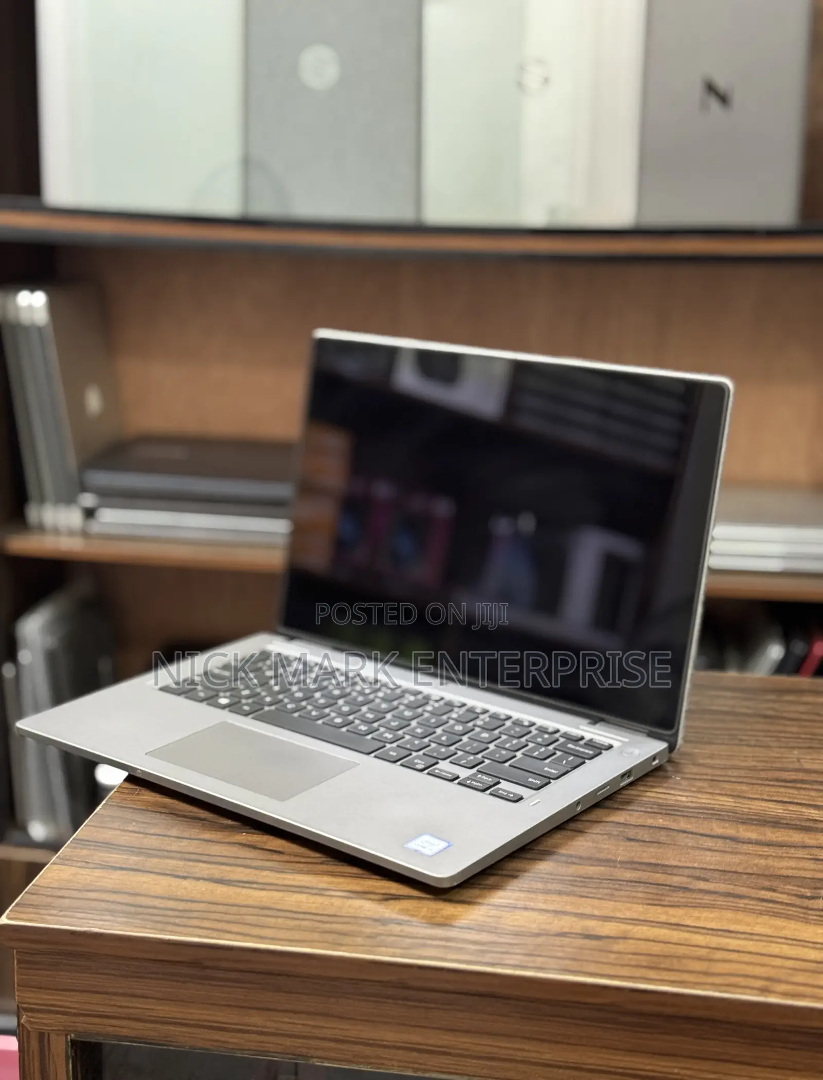 Laptop Dell Latitude 3310 8GB Intel Core i3 SSD 256GB