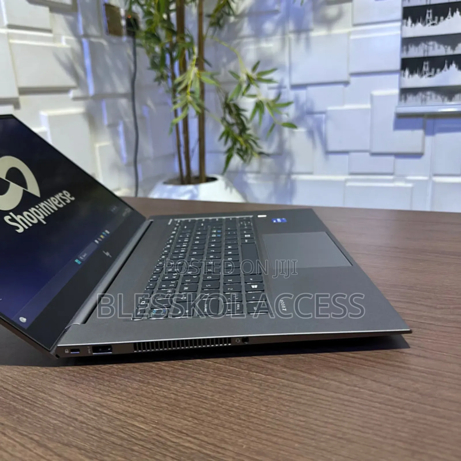 Laptop HP ZBook Studio G8 16GB Intel Core I7 SSD 512GB