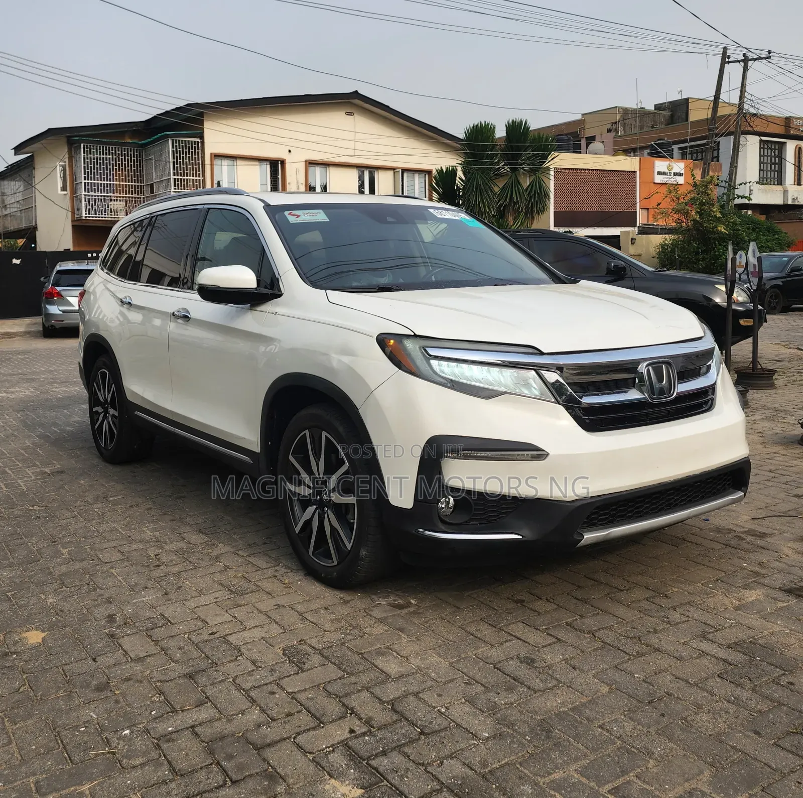 Honda Pilot Touring FWD 2019 White