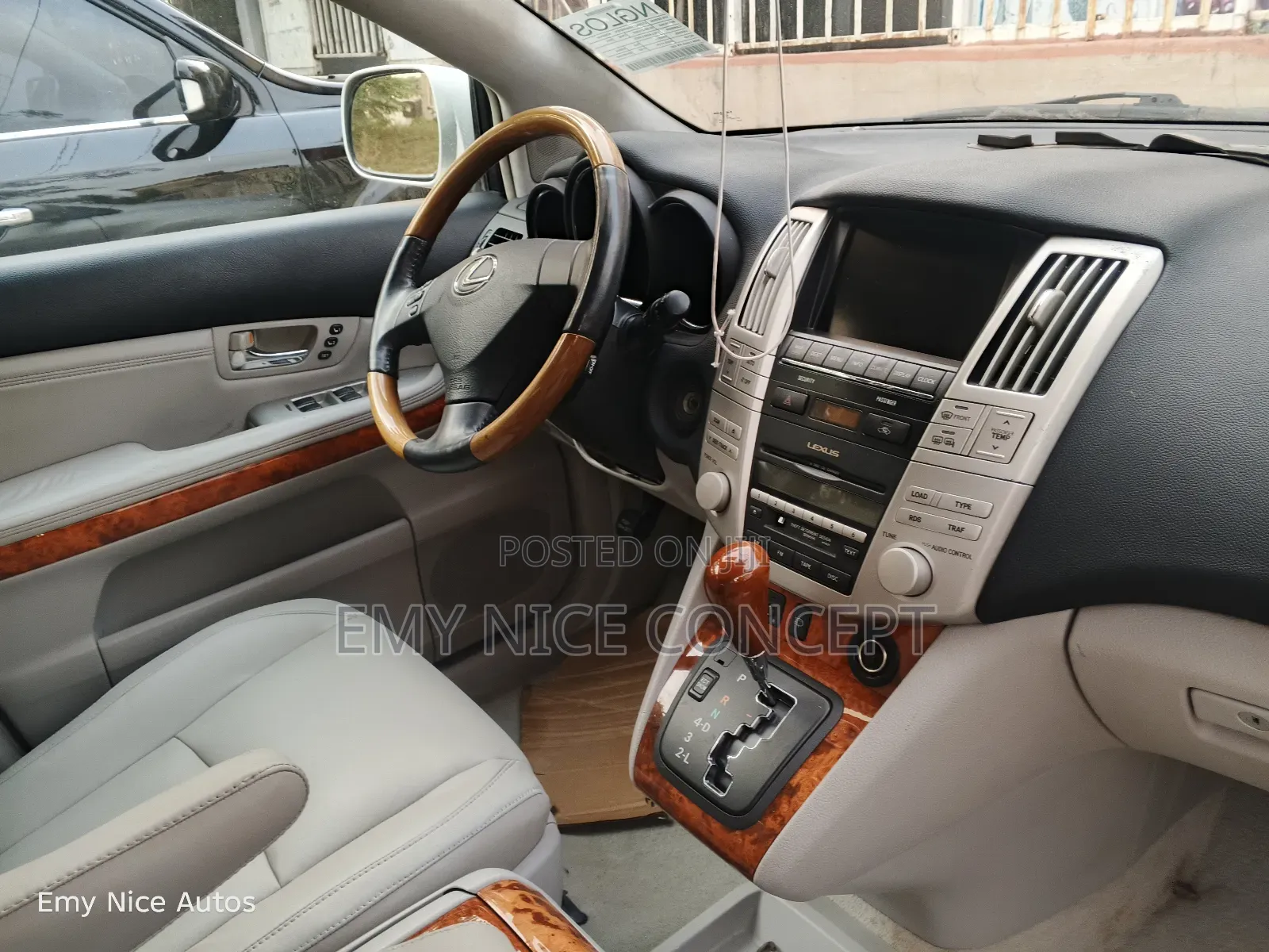 Lexus RX 330 2004 Gold