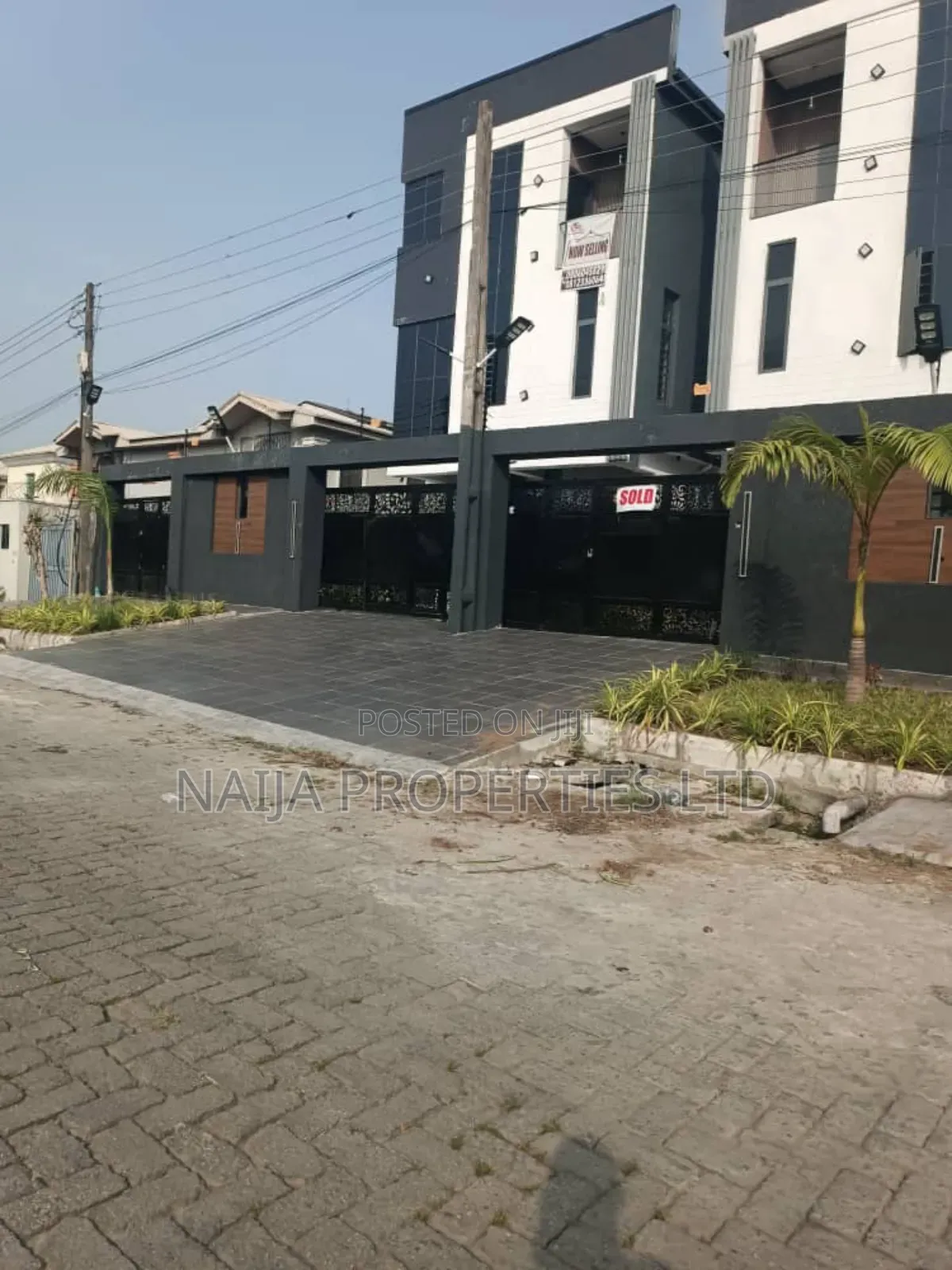 4bdrm Duplex in Lekki Phase 1 for sale