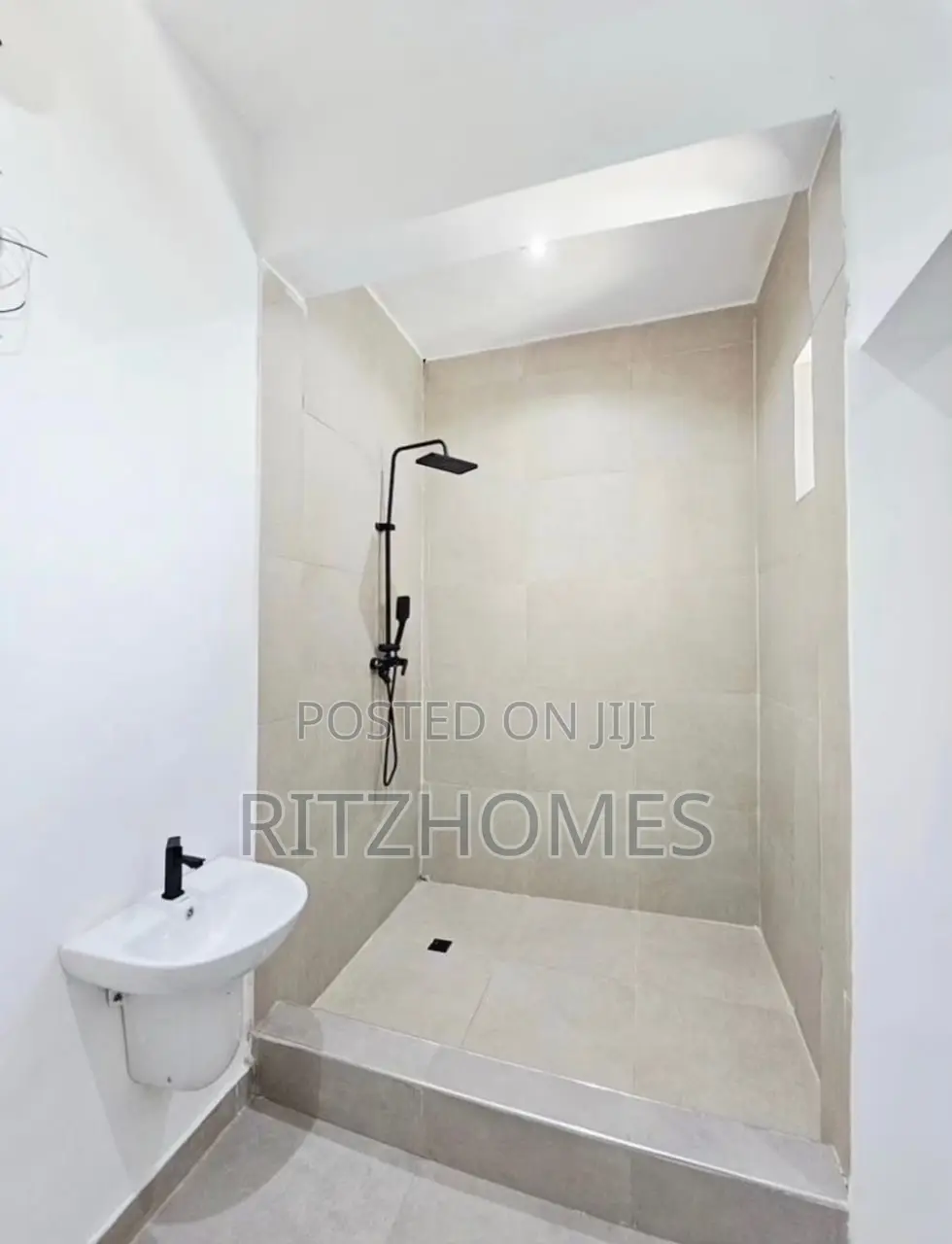 2bdrm Apartment in Ikate for sale