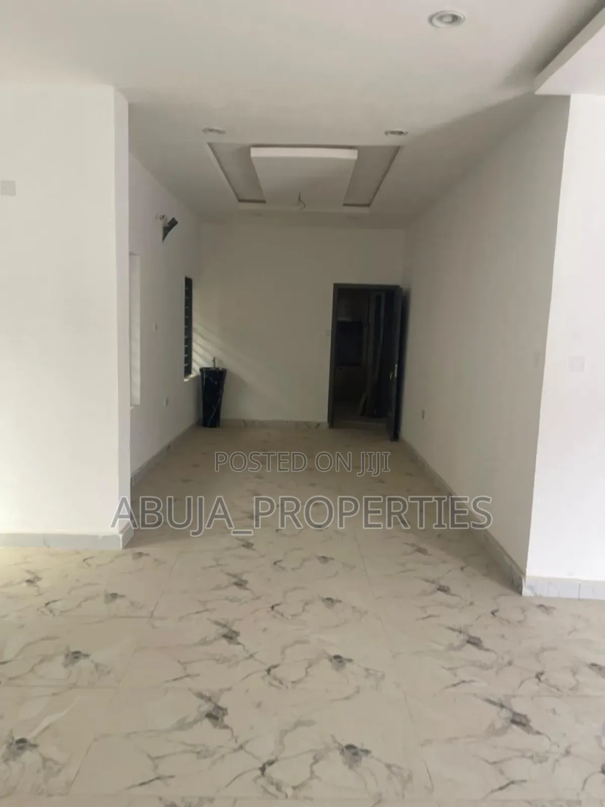 5bdrm Duplex in Lugbe District for sale