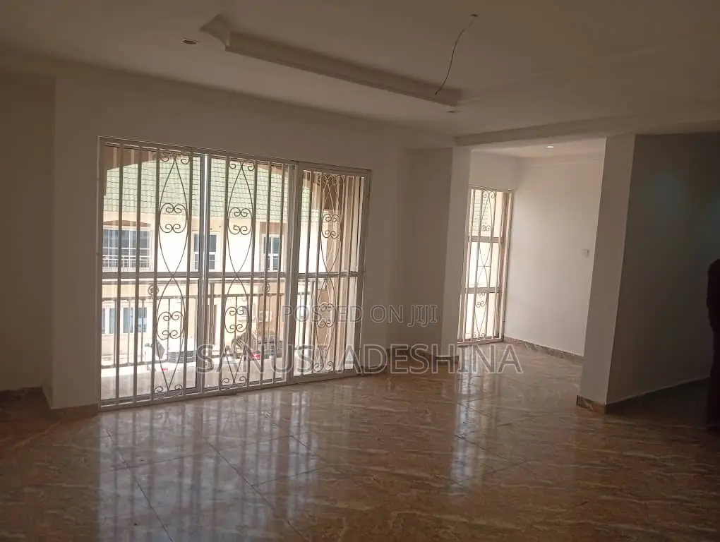 2bdrm Block of Flats in Idu ,Fct Abuja for sale