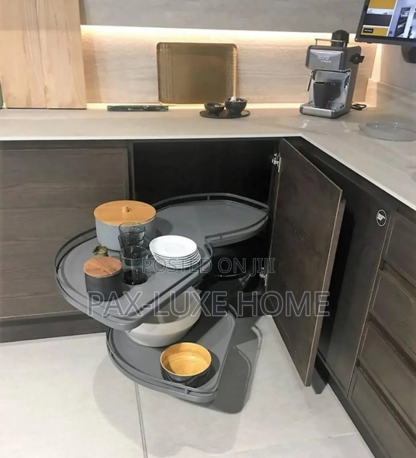Luxury Standard Magic Corner