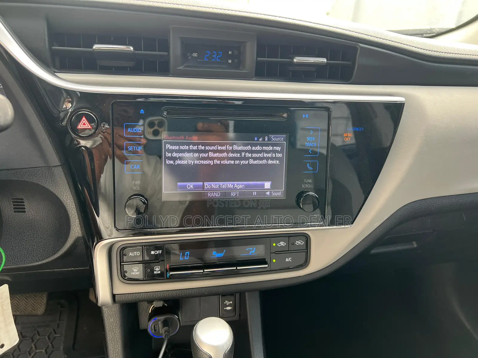 Toyota Corolla LE (1.8L 4cyl 2A) 2018 Black
