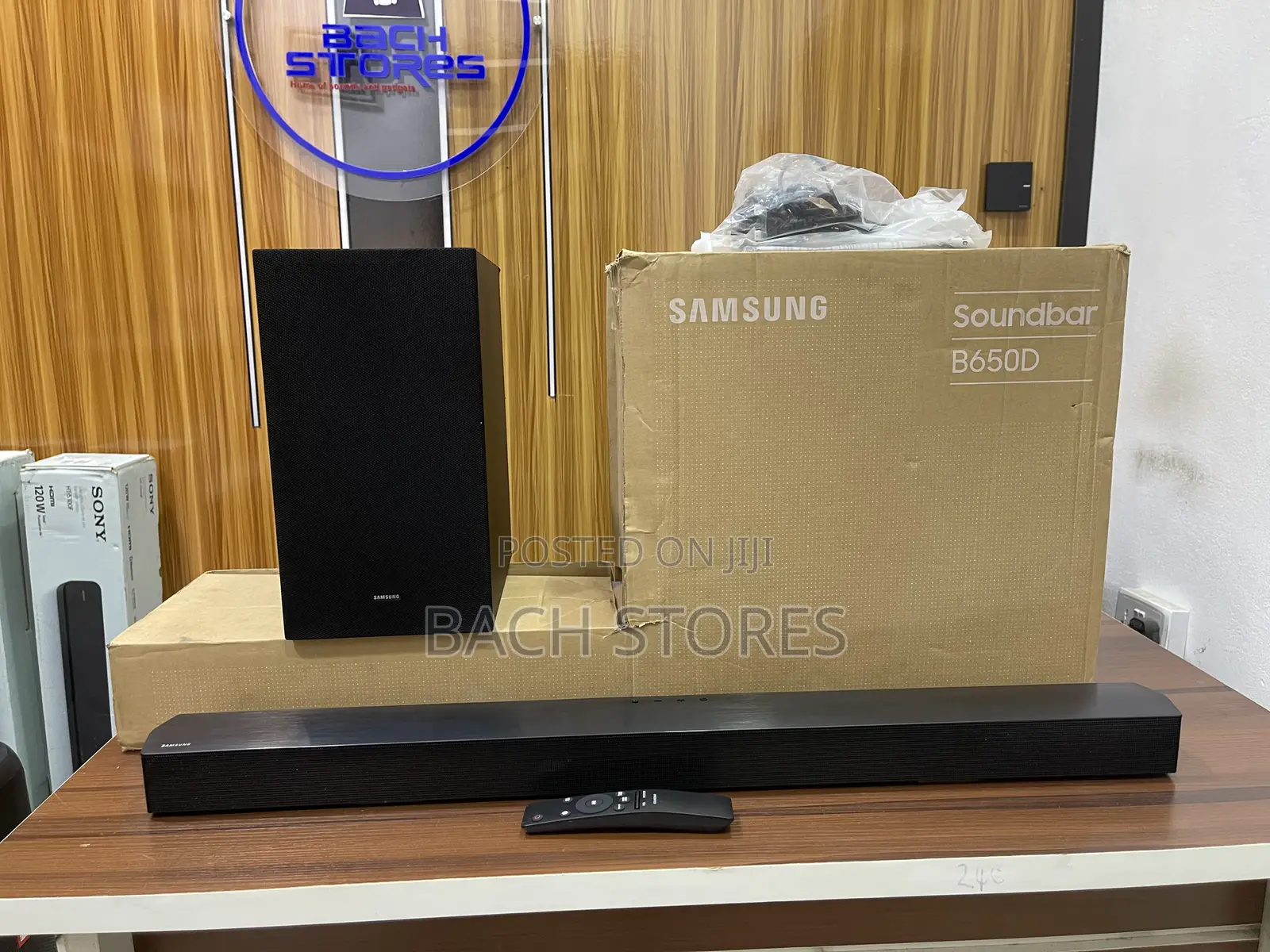 Brand New Samsung Hw-B650d Wireless Soundbar With Surround Sound