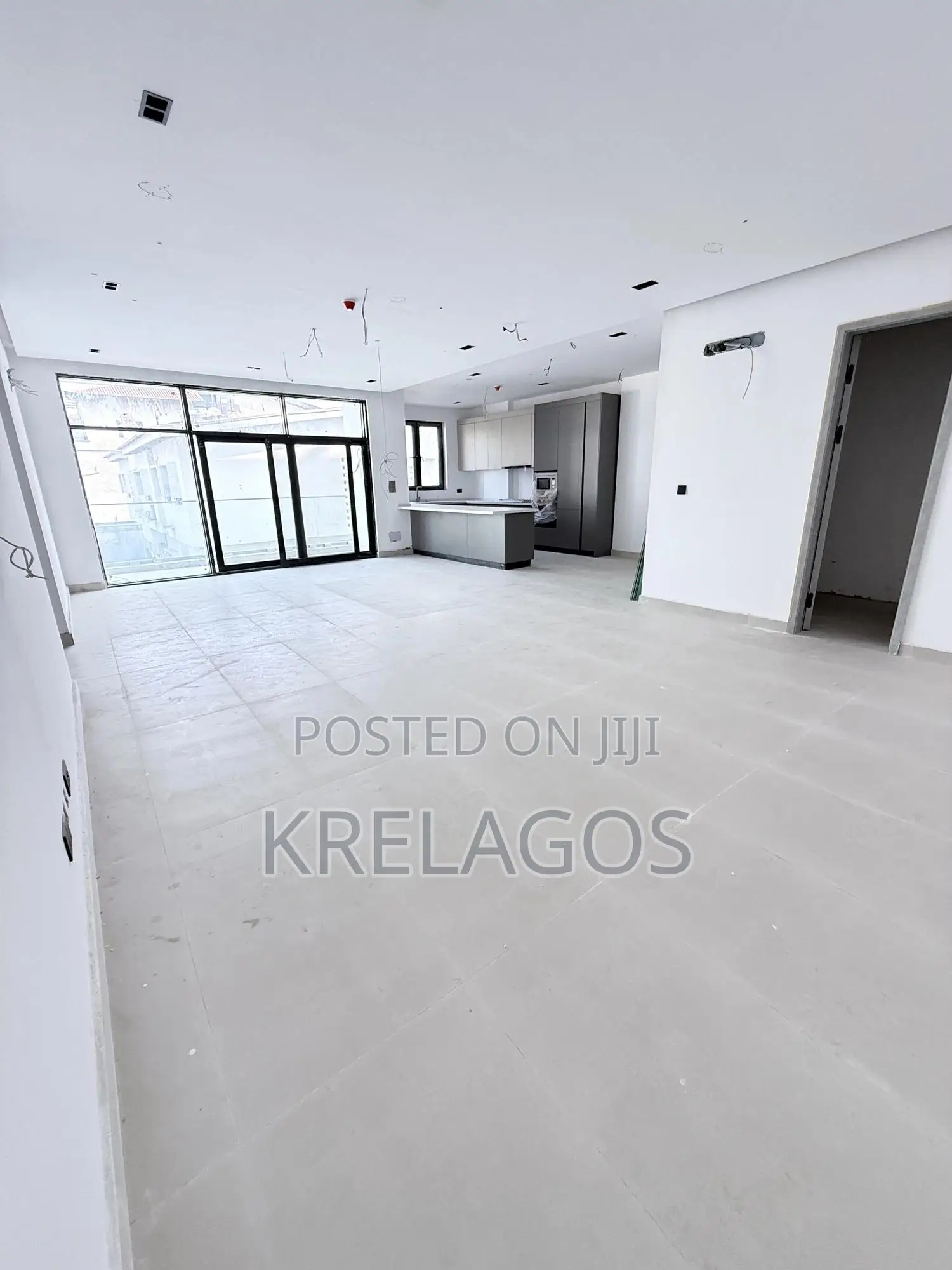 2bdrm Apartment in Lekki Phase 1 for sale