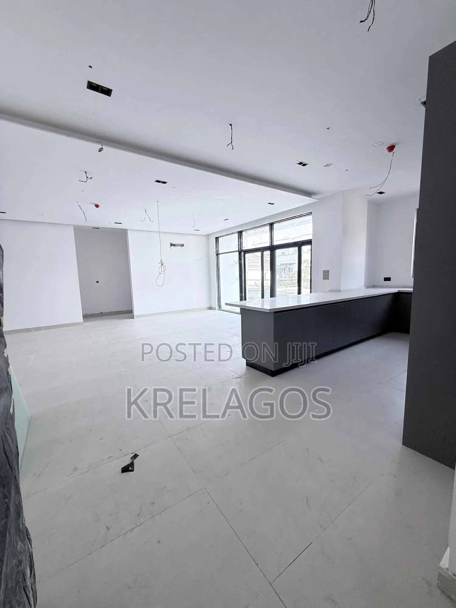 2bdrm Apartment in Lekki Phase 1 for sale