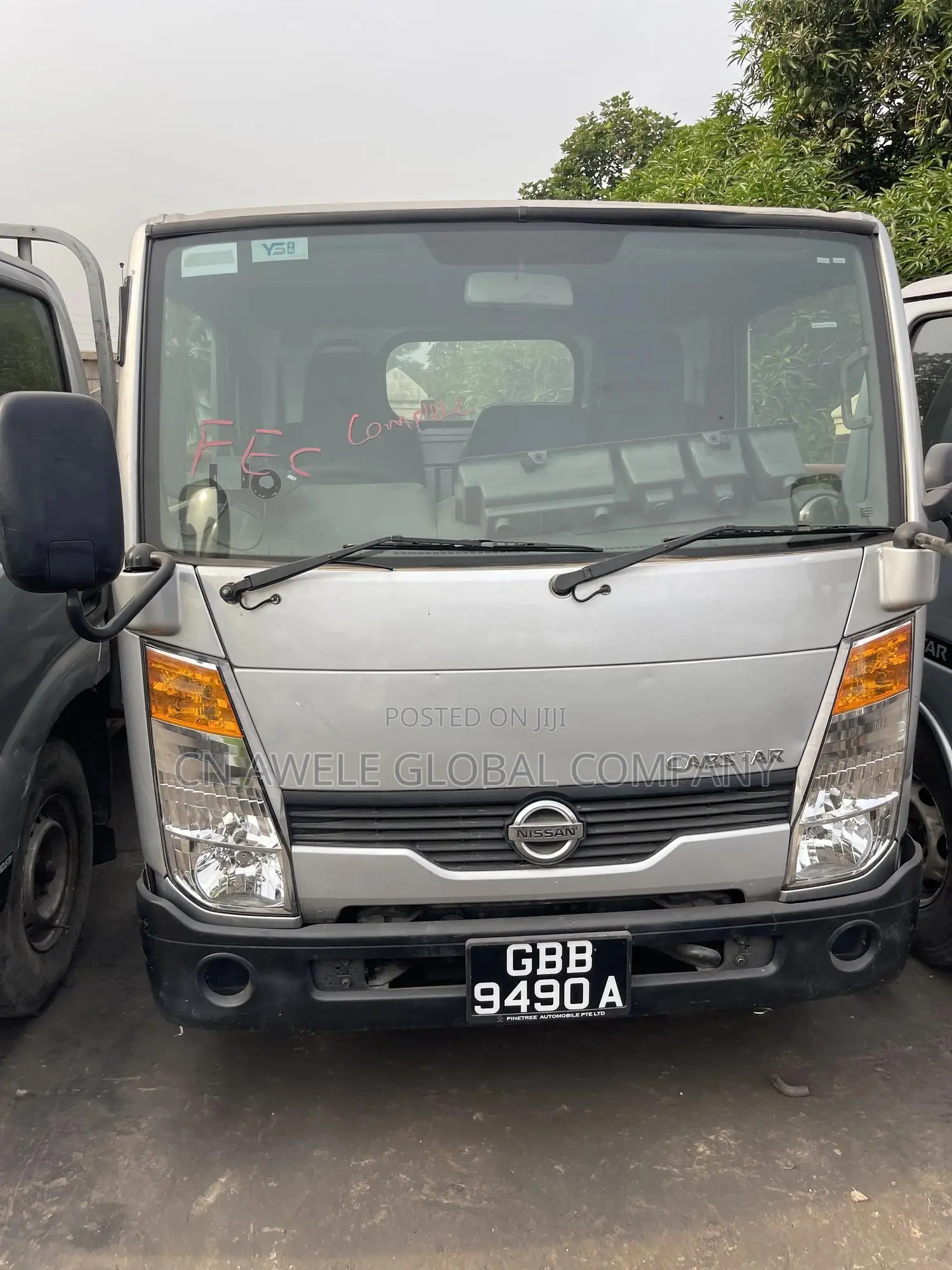 Nissan Dyna 2012 Silver