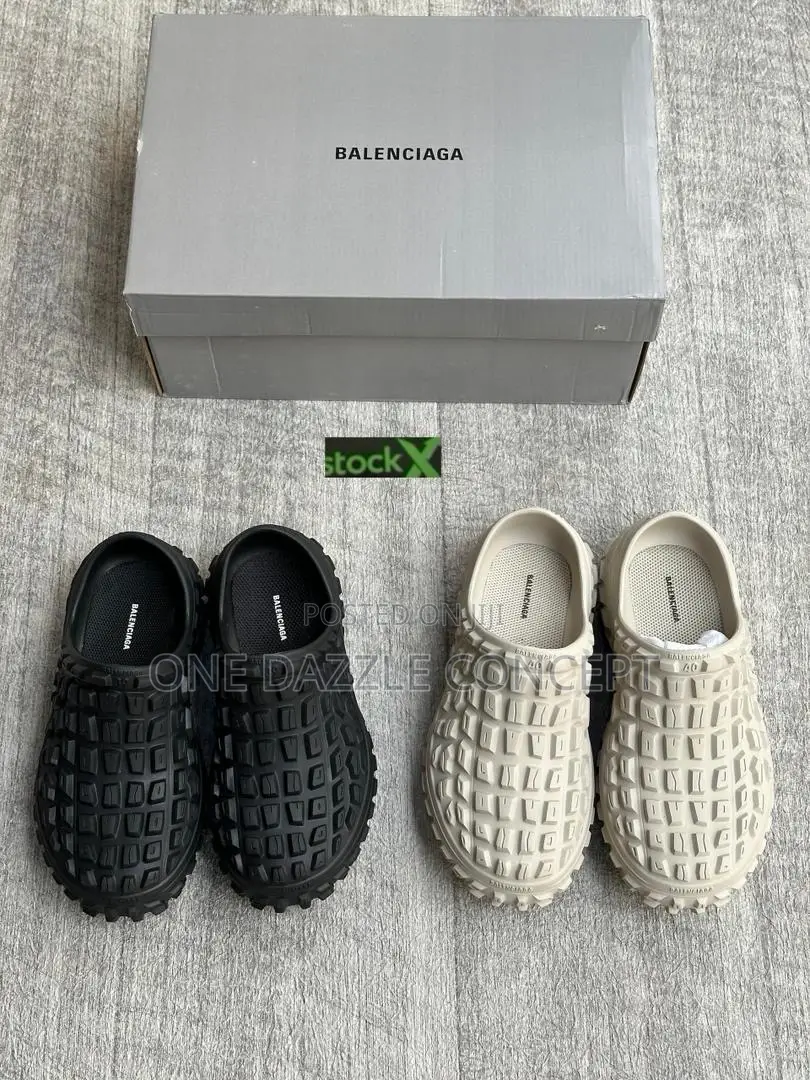 Balenciaga Bouncer Clogs