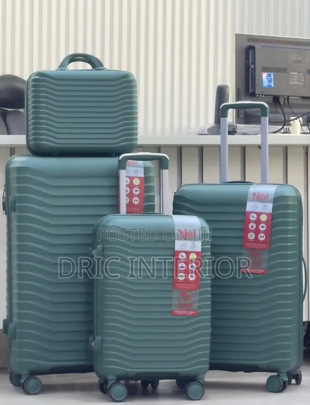 Set of 4 Unbreakable Luggage Travelling Bag Box