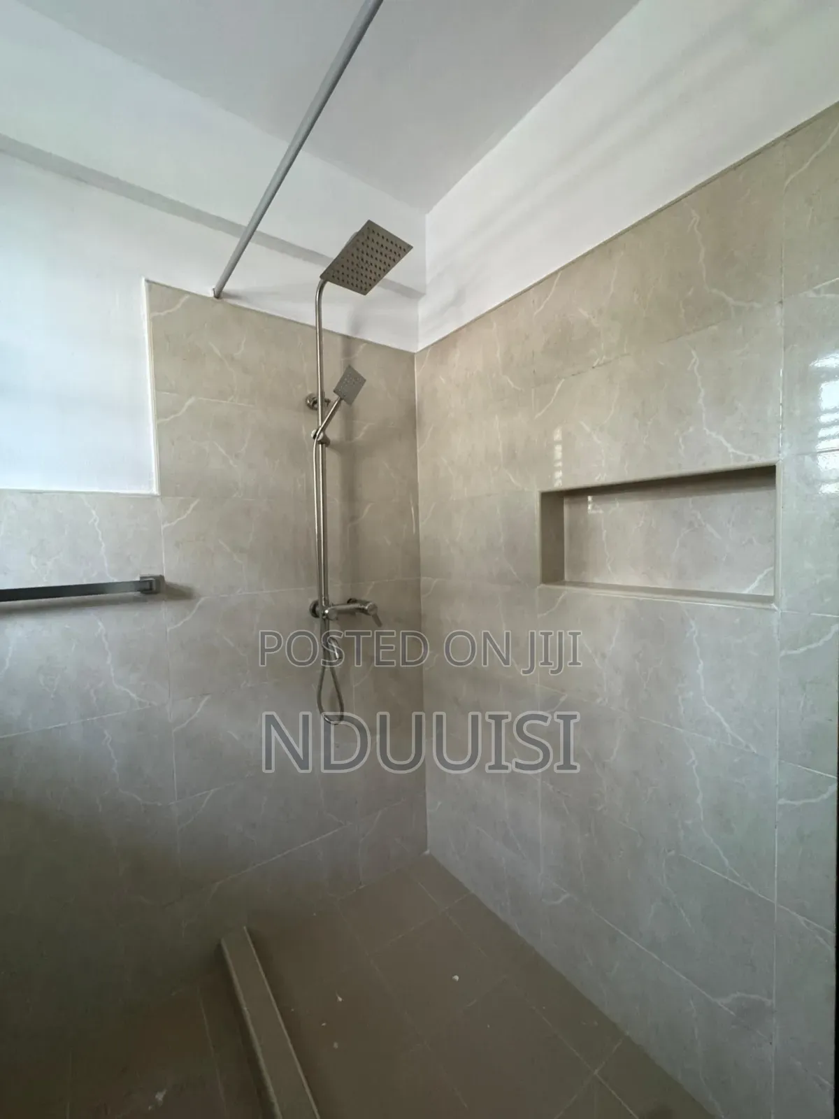 2bdrm Apartment in Osapa london for sale