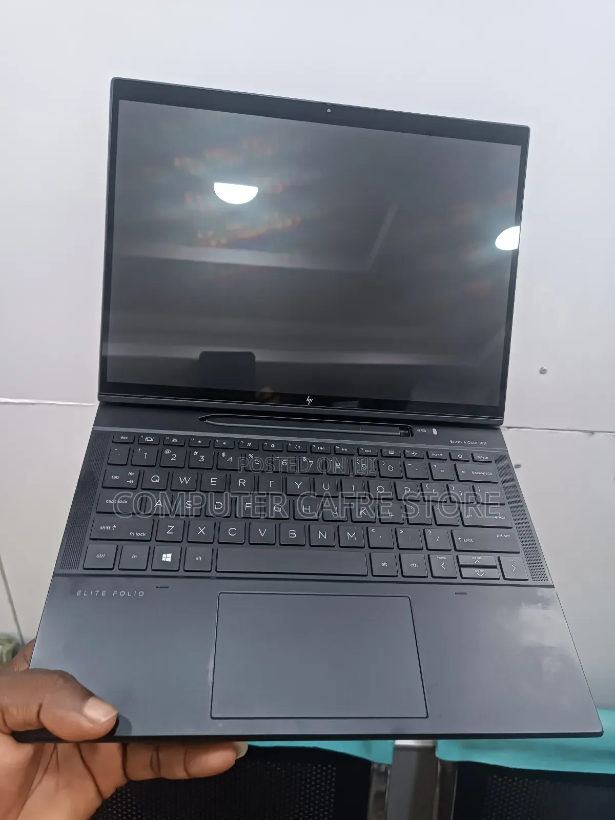 Laptop HP EliteBook Folio 16GB Qualcomm Snapdragon X Elite SSD 256GB