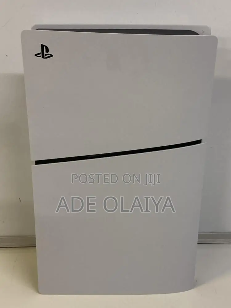 Sony Playstation 5 - Slim (Digital Edition) Games Console in White.