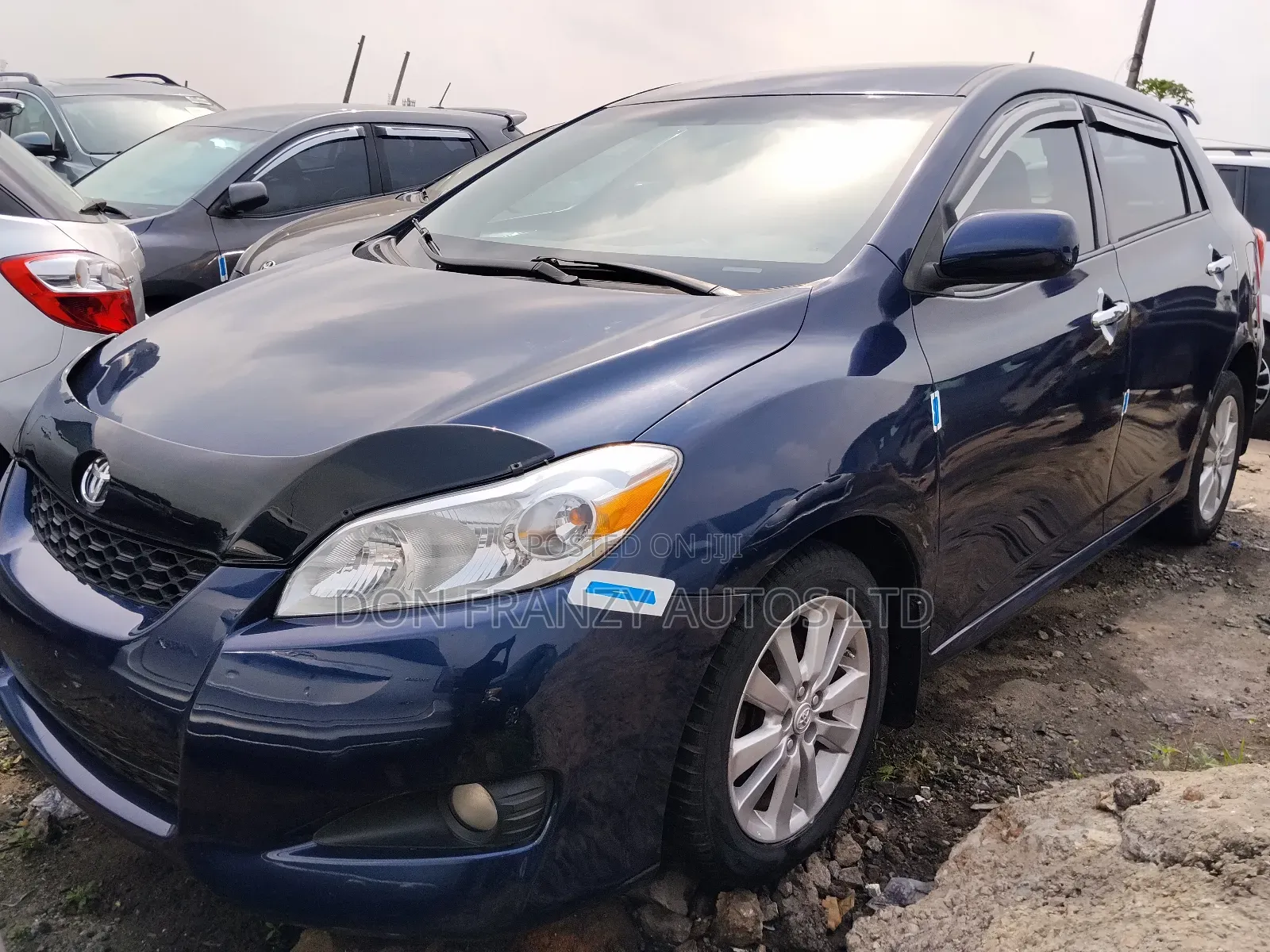 Toyota Matrix Hatchback FWD (1.8L 4cyl 5M) 2009 Blue
