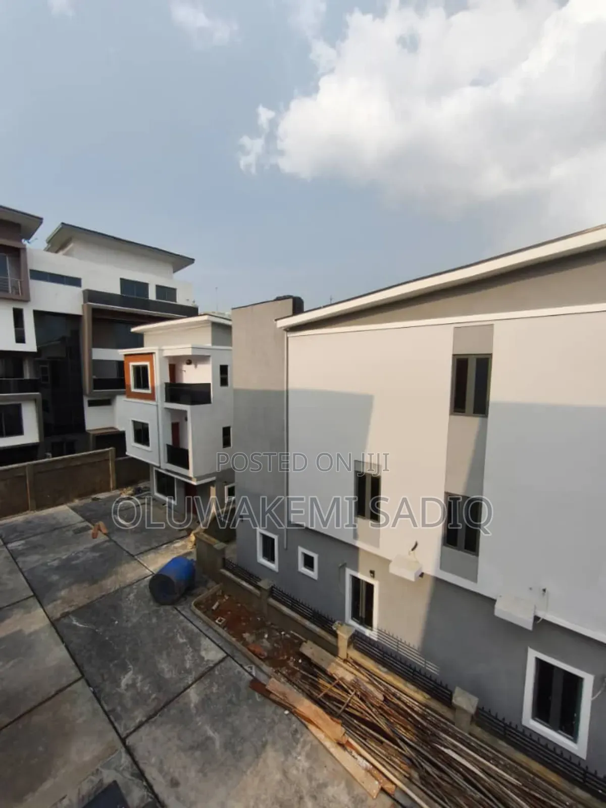 4bdrm Duplex in Shonibare Estate for rent
