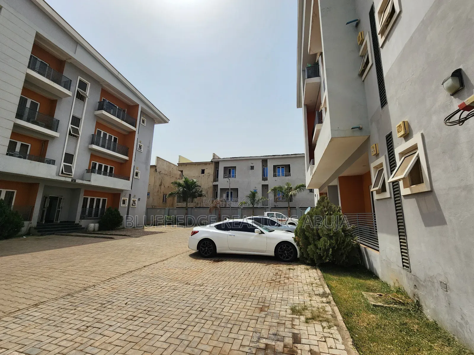 Fully Furnished and Serviced Luxury One Bedroom Apartment
