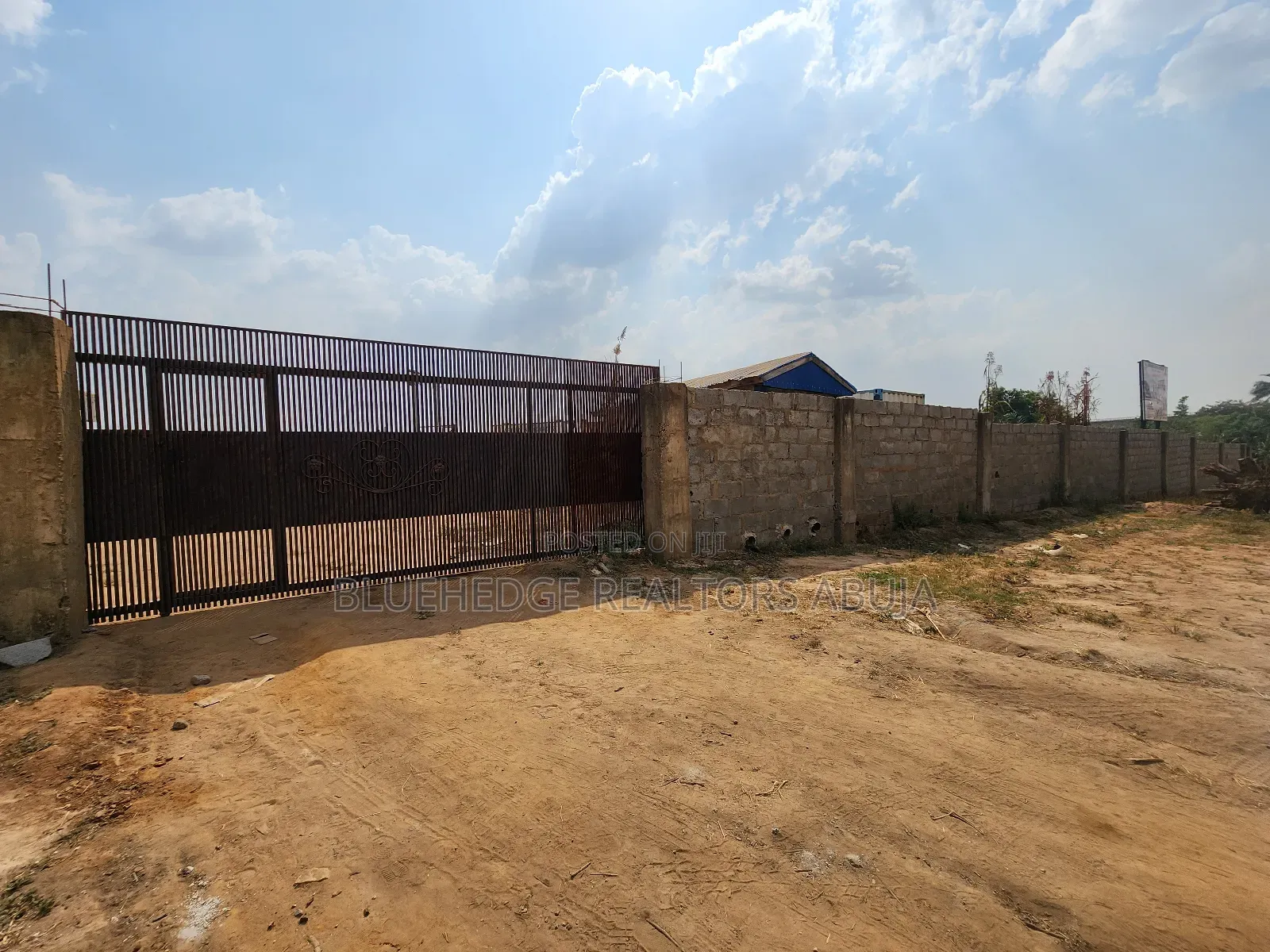 Well Located and Rapidly Developing Estate Lands