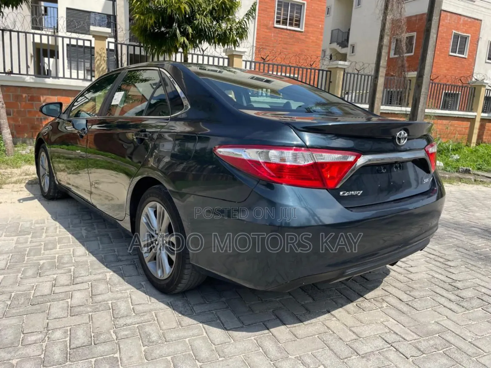 Toyota Camry SE w/Special Edition Pkg (2.5L 4cyl 6A) 2016 Black