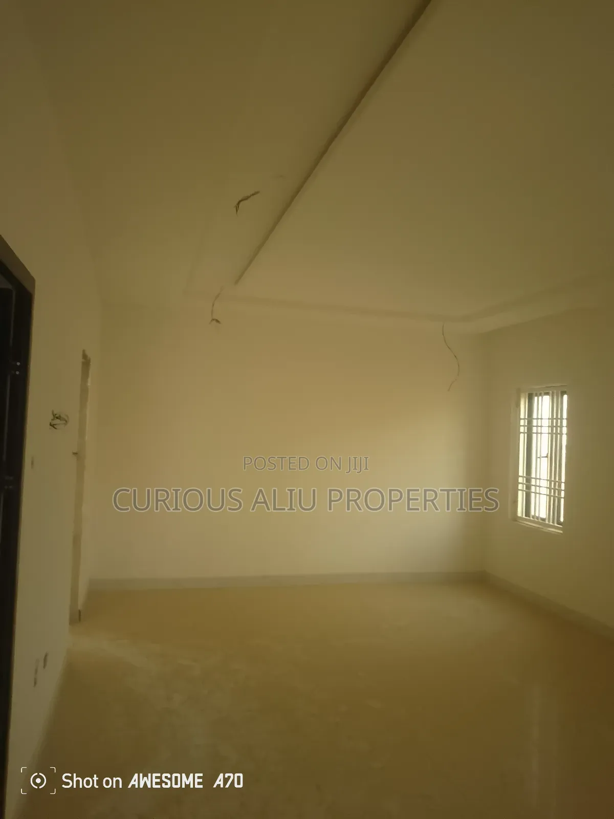 5bdrm Duplex in Mini Estate, Life Camp for sale