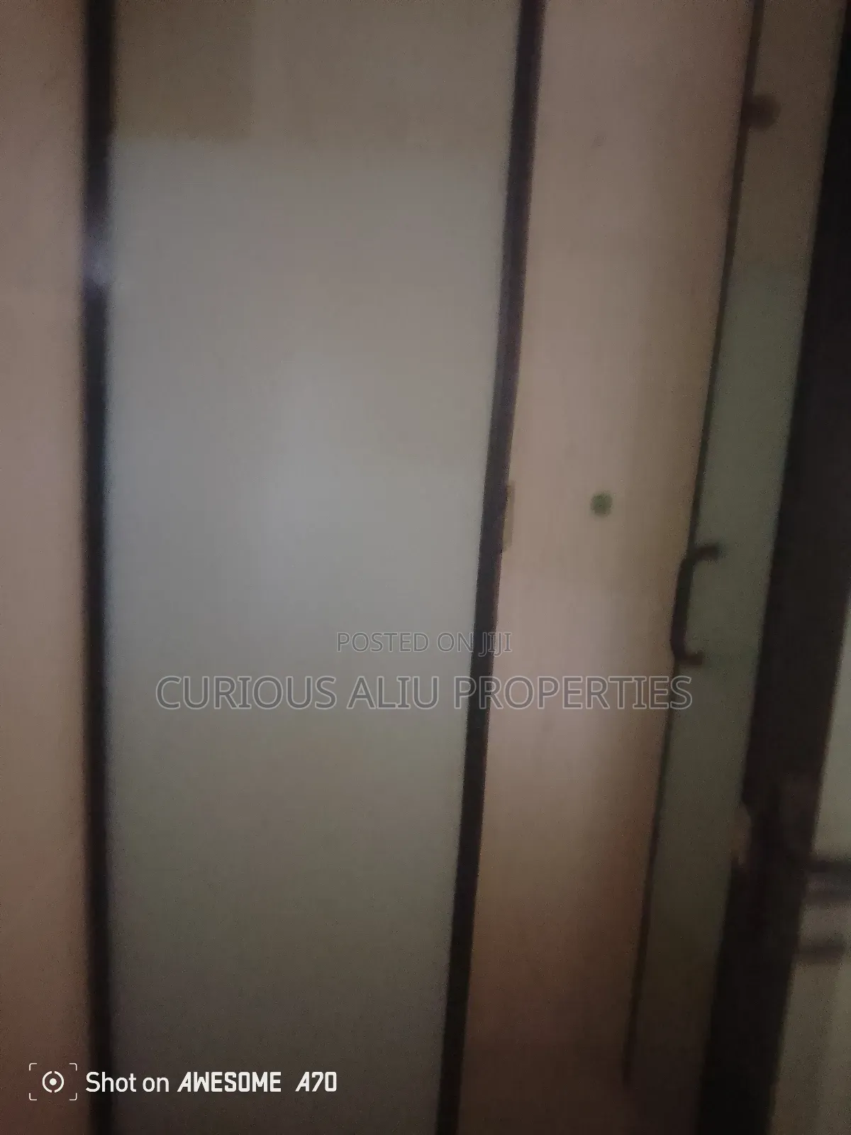 5bdrm Duplex in Mini Estate, Life Camp for sale