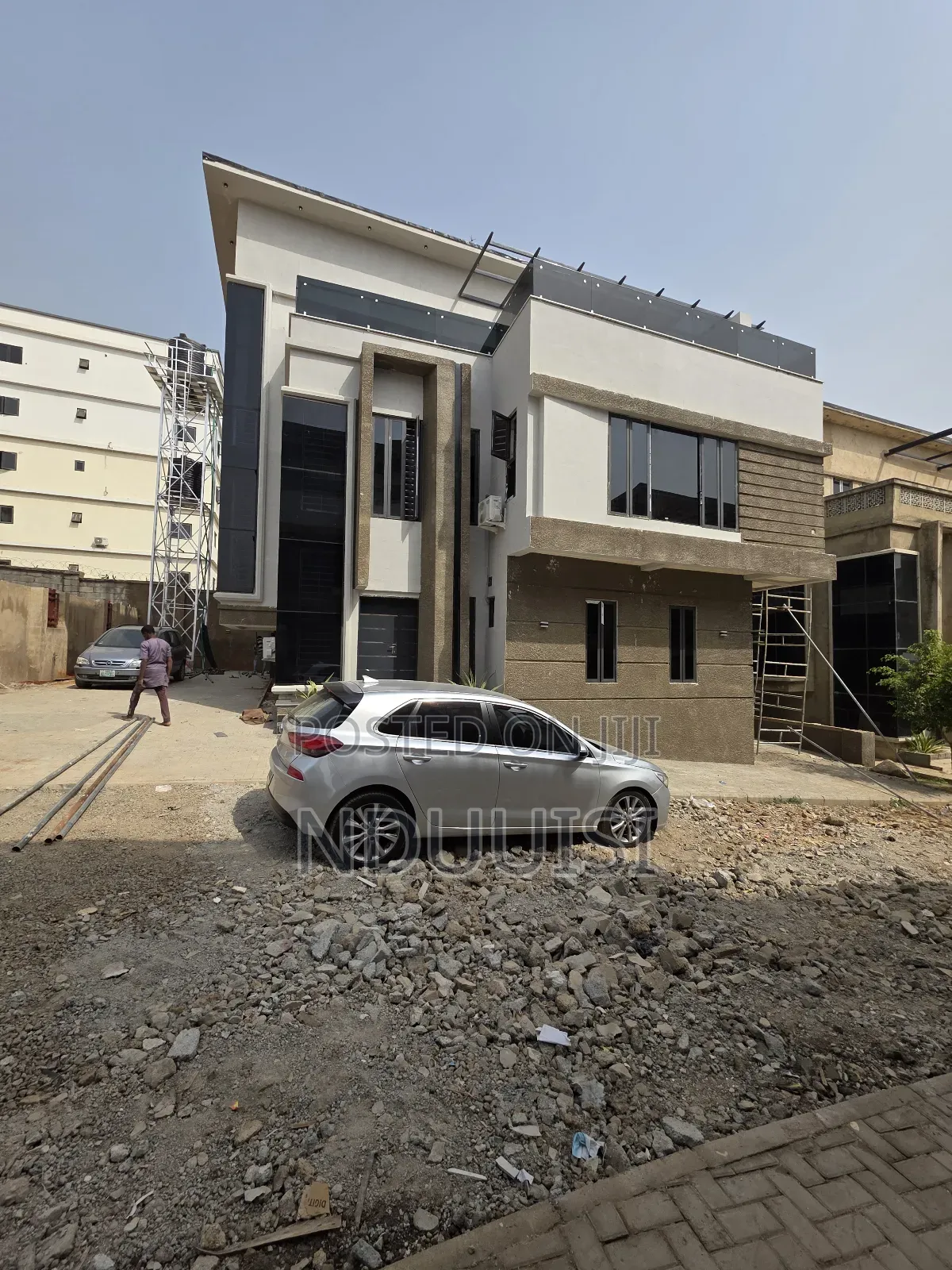 5bdrm Duplex in Kado for sale
