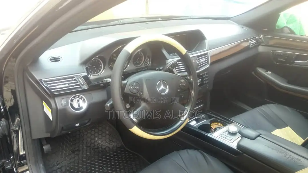 Mercedes-Benz E350 Base 4dr 4Matic Sedan AWD (3.5L 6cyl 7A) 2012 Black