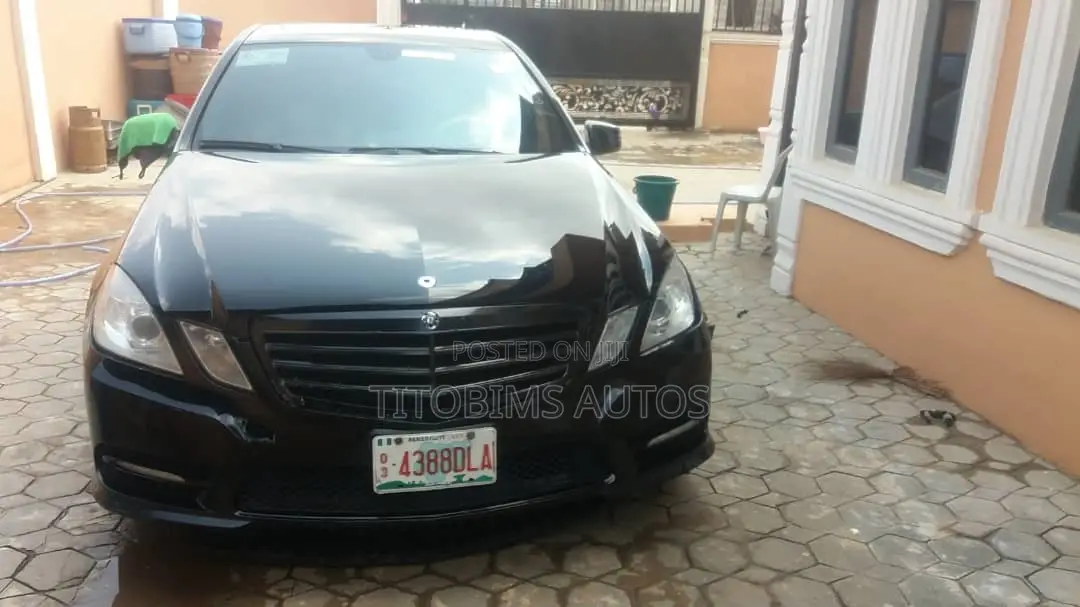 Mercedes-Benz E350 Base 4dr 4Matic Sedan AWD (3.5L 6cyl 7A) 2012 Black