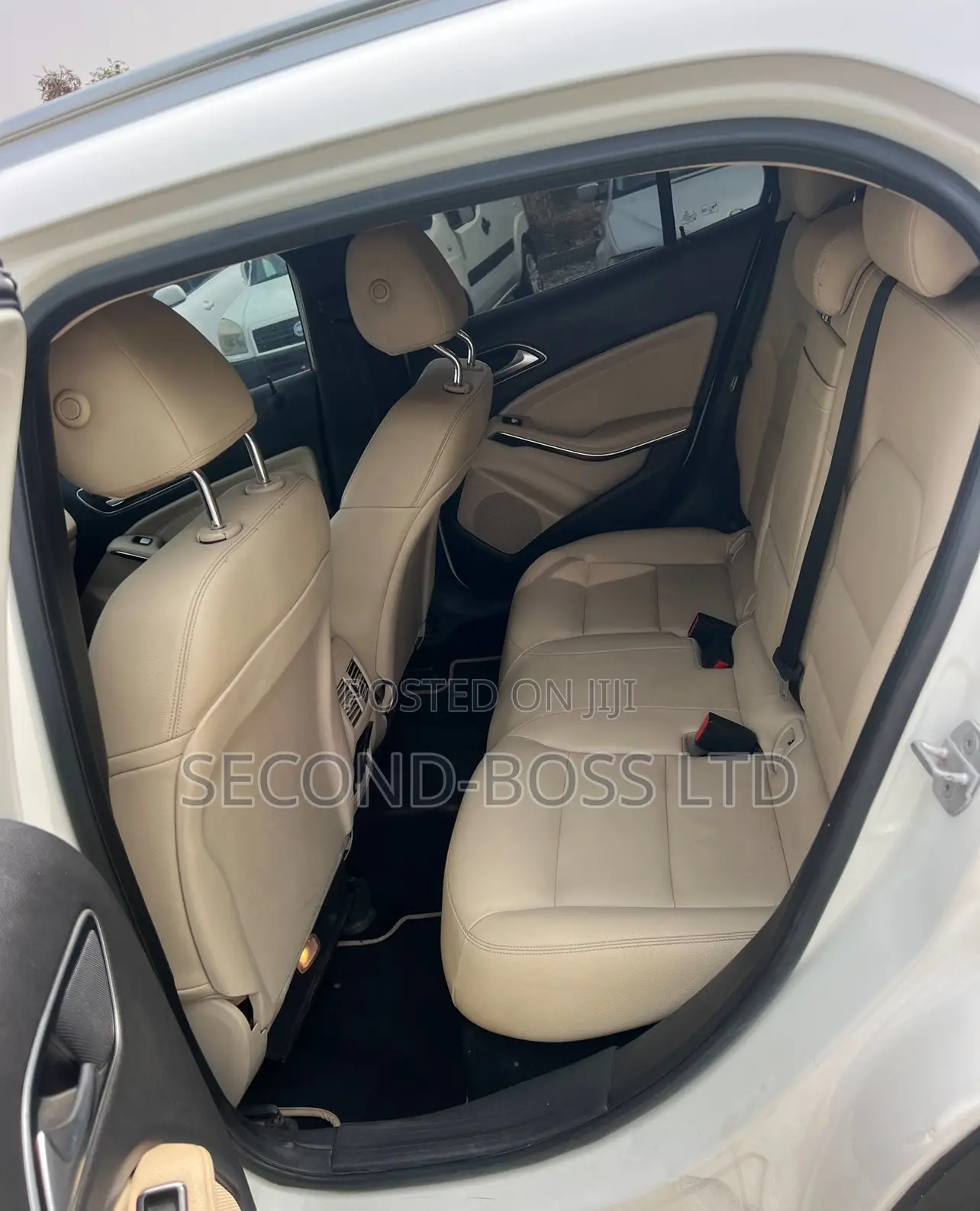 Mercedes-Benz GLA 250 2017 White