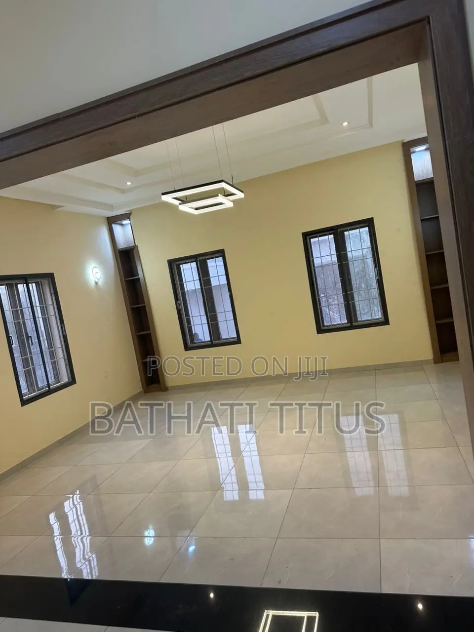 4bdrm Duplex in Durumi for sale