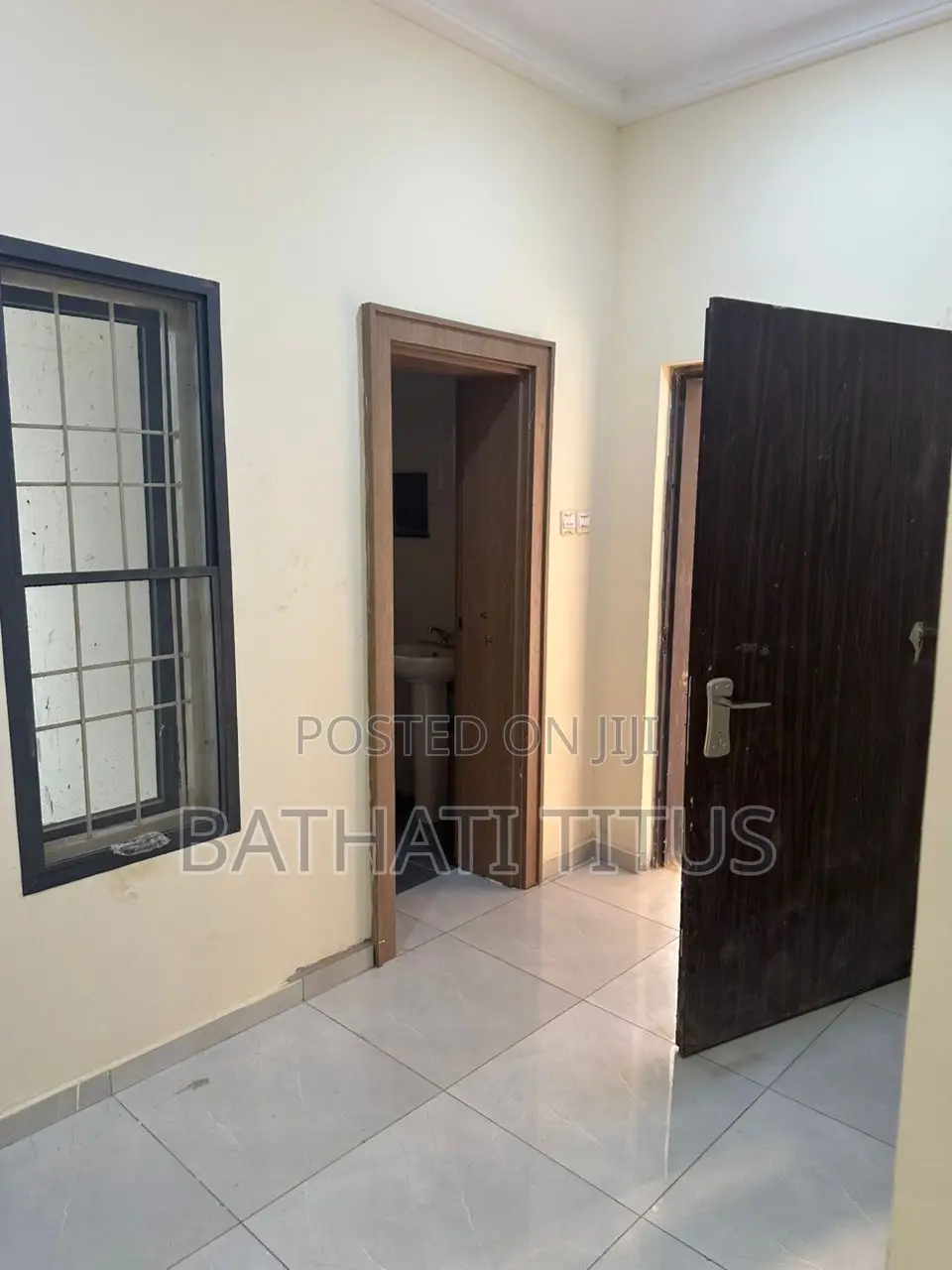 4bdrm Duplex in Durumi for sale