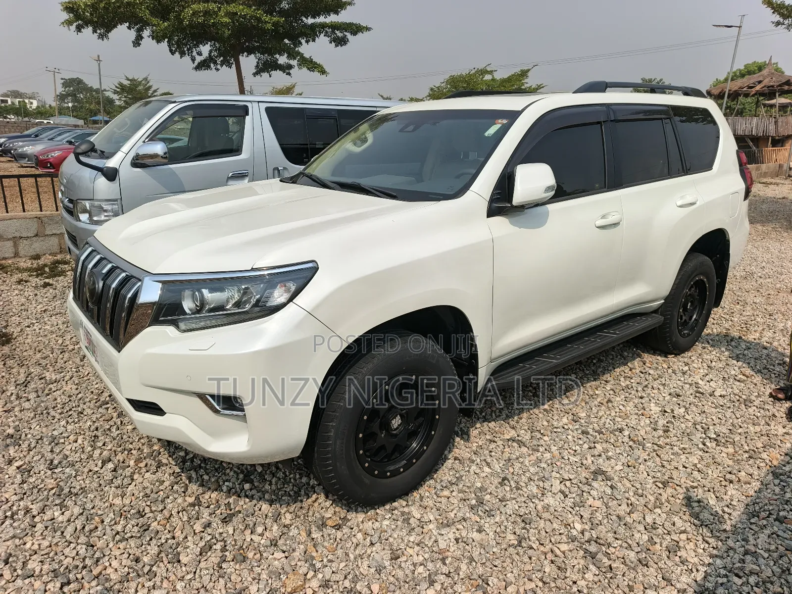 Toyota Land Cruiser Prado 2023 White