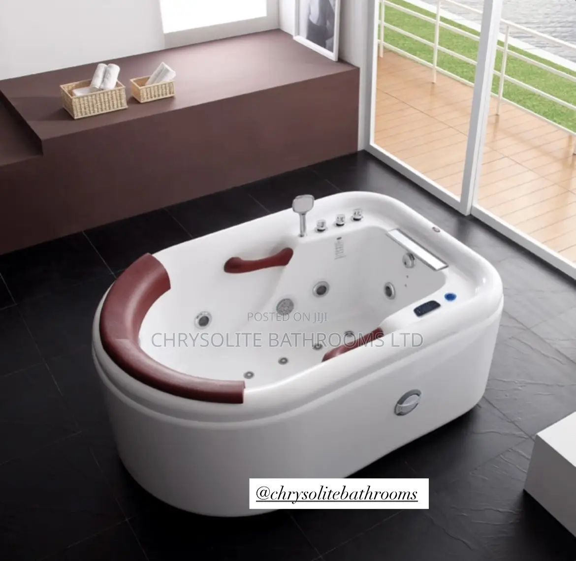 Hydromassage Jacuzzi Bathtub