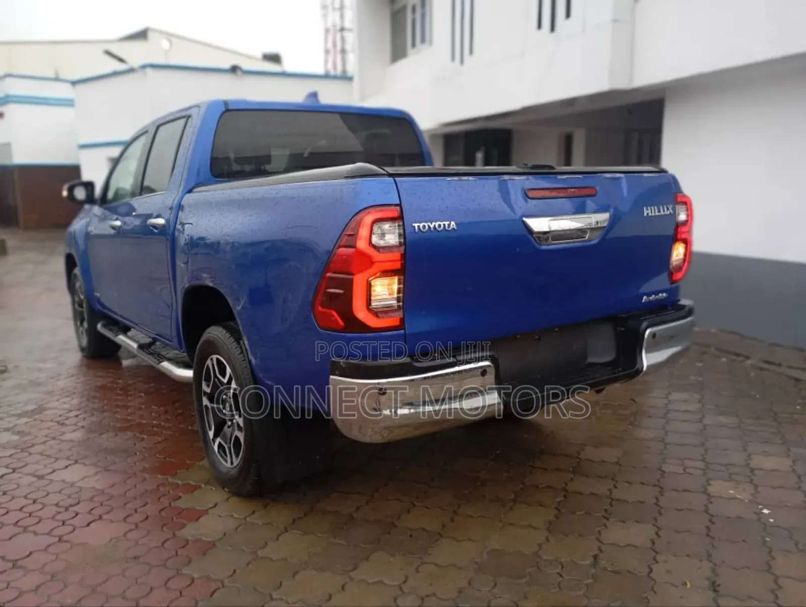 Toyota Hilux 2022 Brown