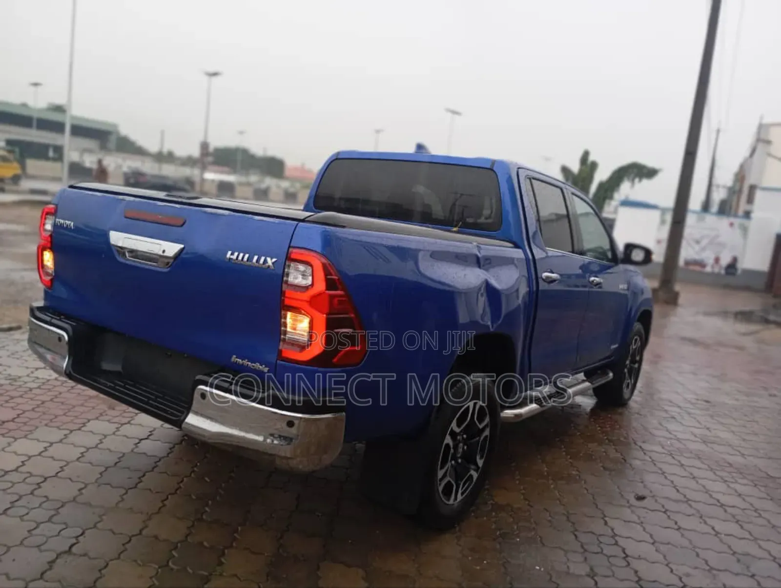 Toyota Hilux 2022 Brown