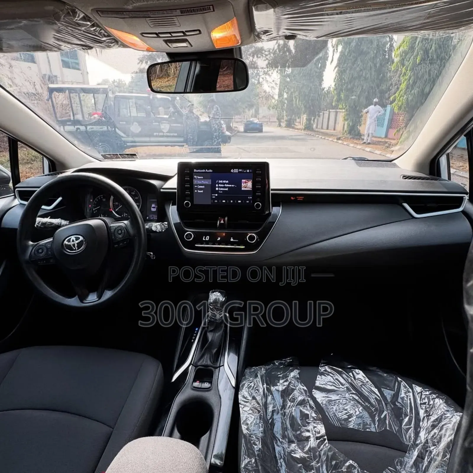 Toyota Corolla SE 2021 White